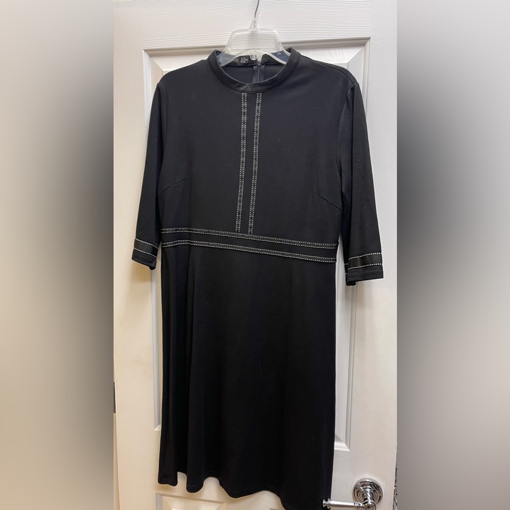 Homeyee Black Dress